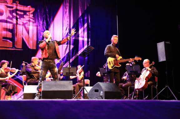 ЛЕГЕНДАРНЫЕ ХИТЫ QUEEN & SCORPIONS. AEROQUEEN С СИМФОНИЧЕСКИМ ОРКЕСТРОМ, Магнитогорск